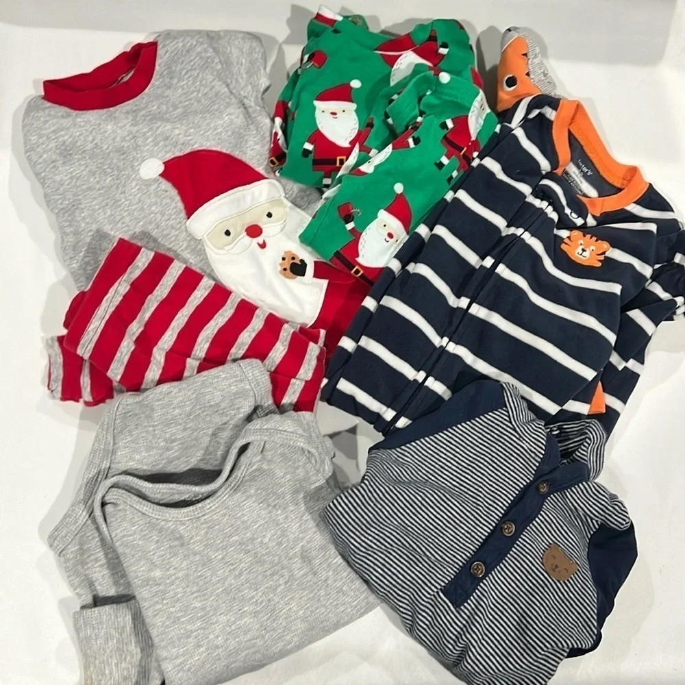 Carters 18 month baby bundle. FIVE ITEMS